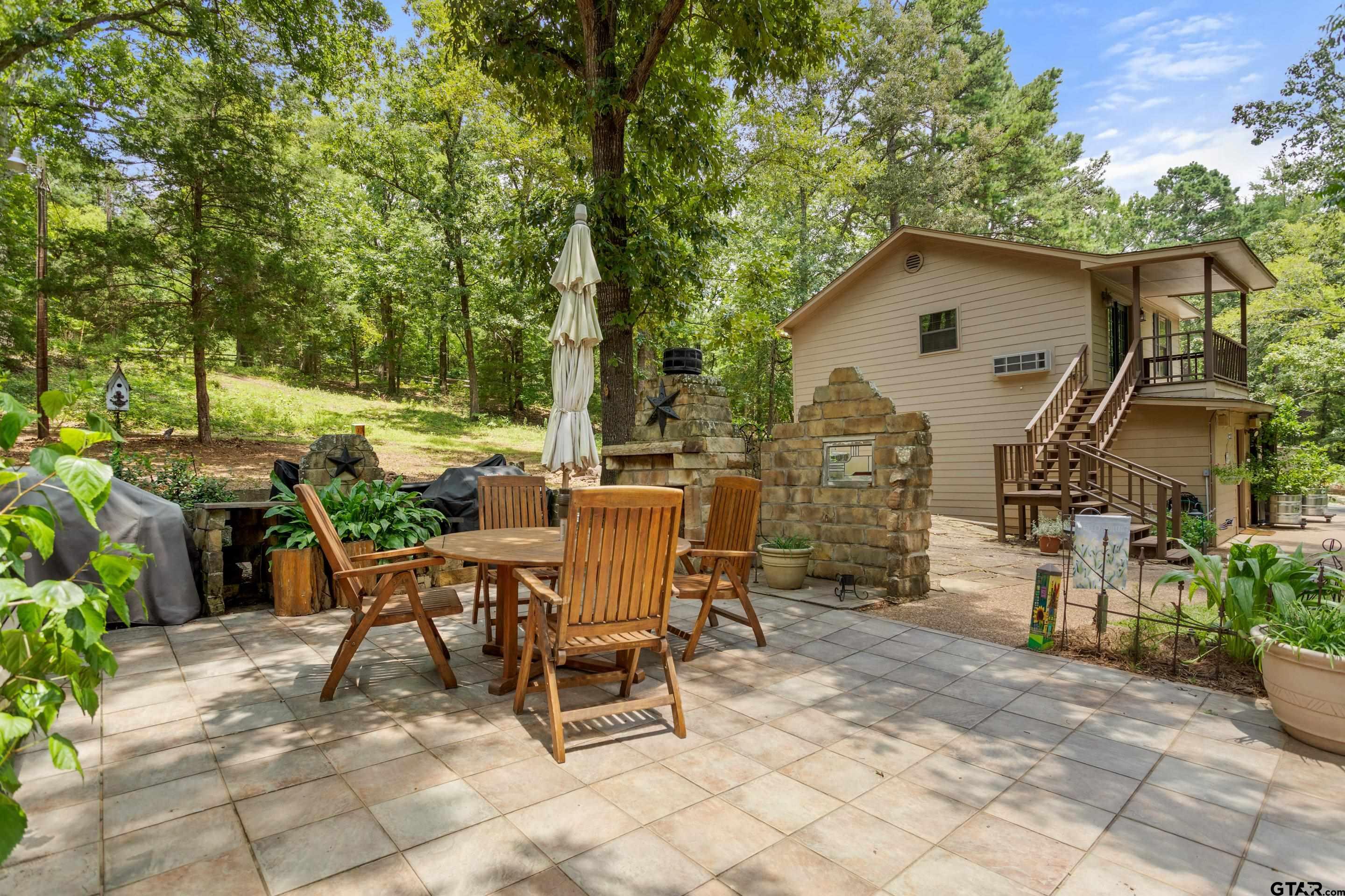 364 County Road 1605 Rusk, TX 75785 - Photo 4 of 48