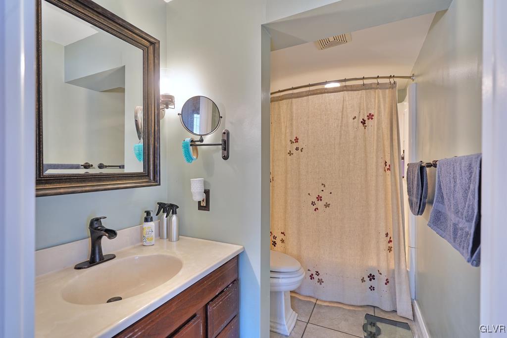 4886 Jasper Road Emmaus, PA 18049 - Photo 13 of 24 Gallery Image 13