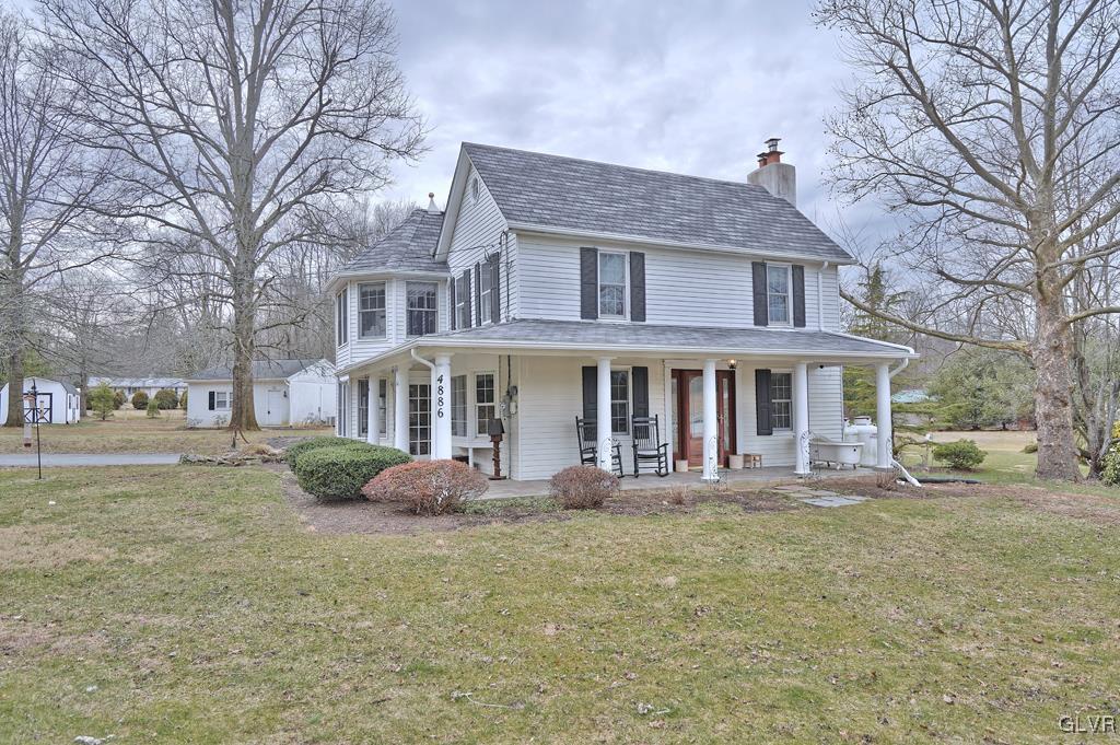 4886 Jasper Road Emmaus, PA 18049 - Photo 4 of 24 Gallery Image 4
