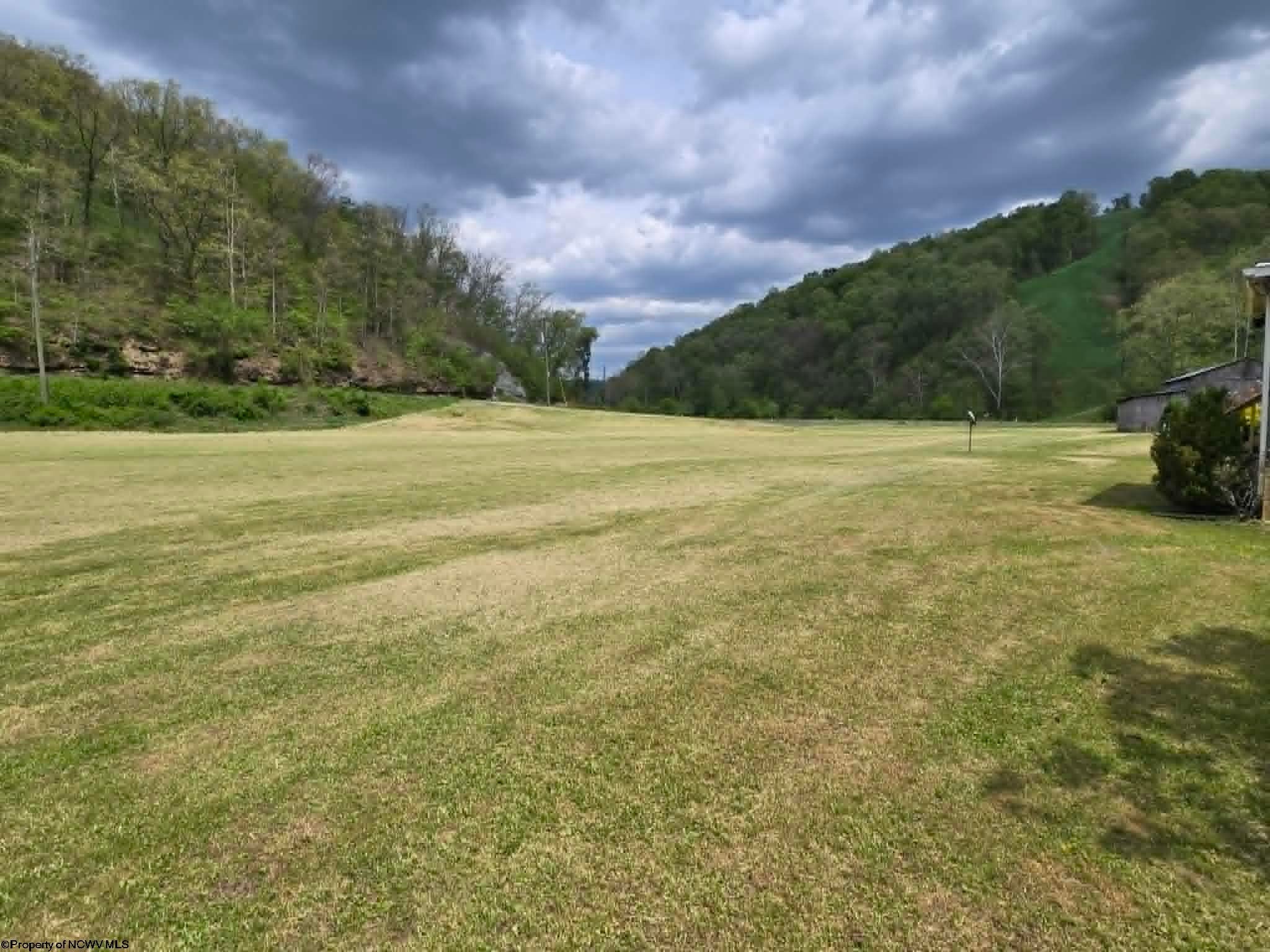 1814 Mannington Road Smithfield, WV 26437 - Photo 14 of 48 Gallery Image 14