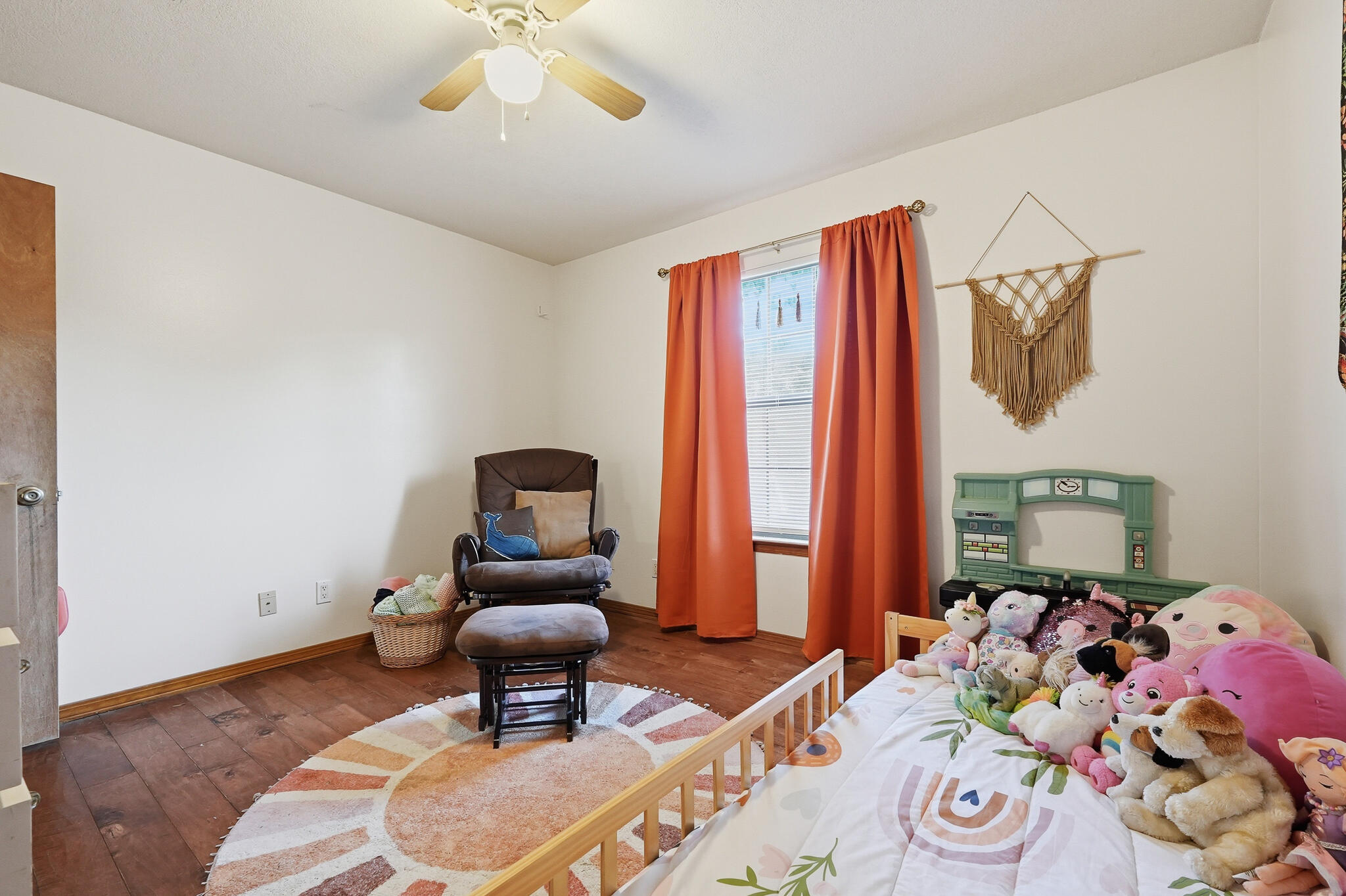 271 Willow Avenue Freeport, FL 32439 - Photo 56 of 57 a living room with furniture and a window