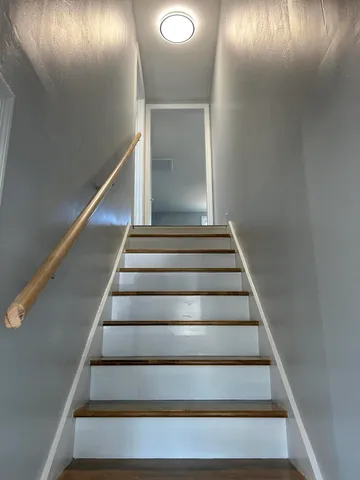 $2,200 | 7505 Lee Highway, Chattanooga, TN 37421