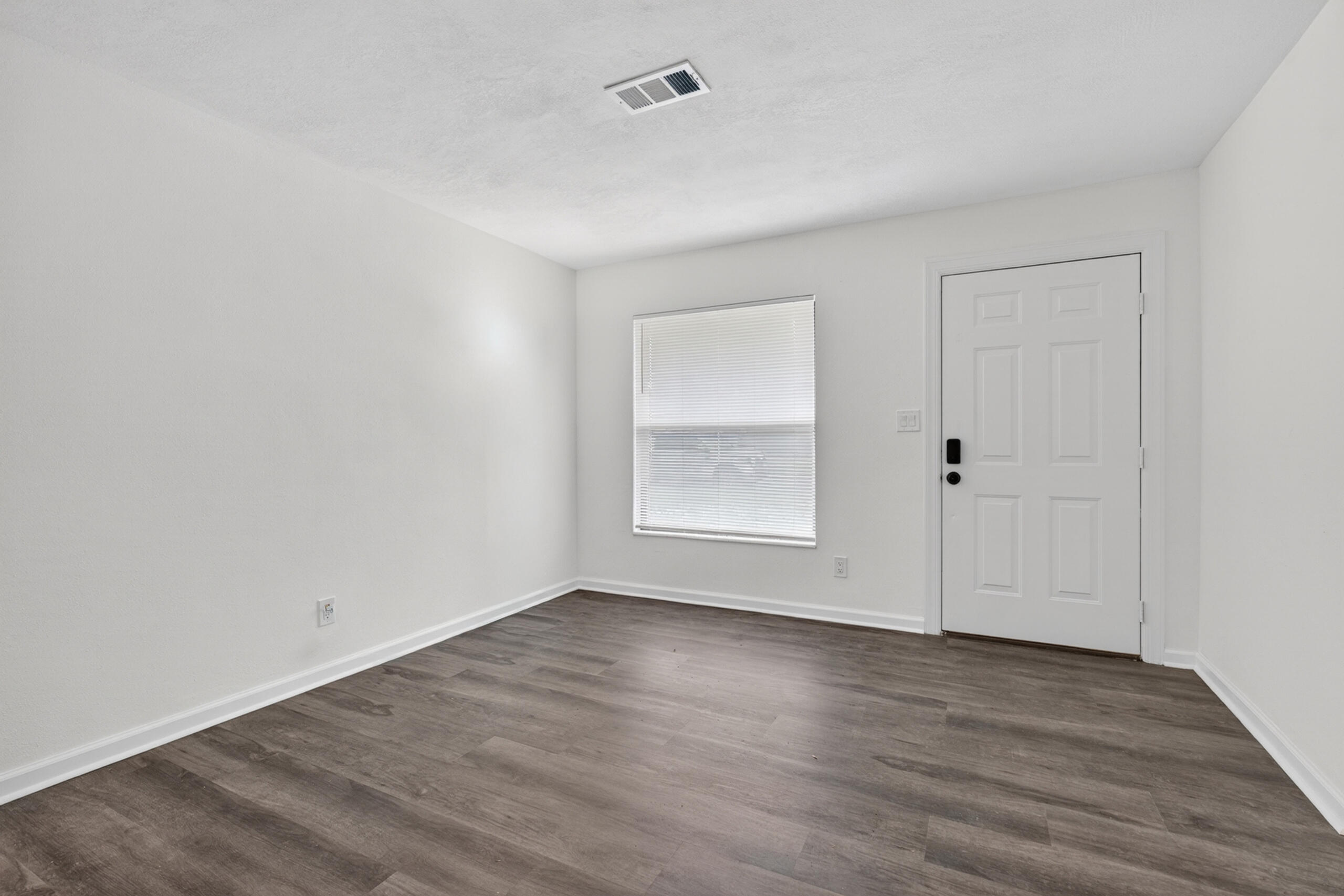 670 Shrewsbury Road Mary Esther, FL 32569 - Photo 3 of 48 006_670 shrewsbury road-13
