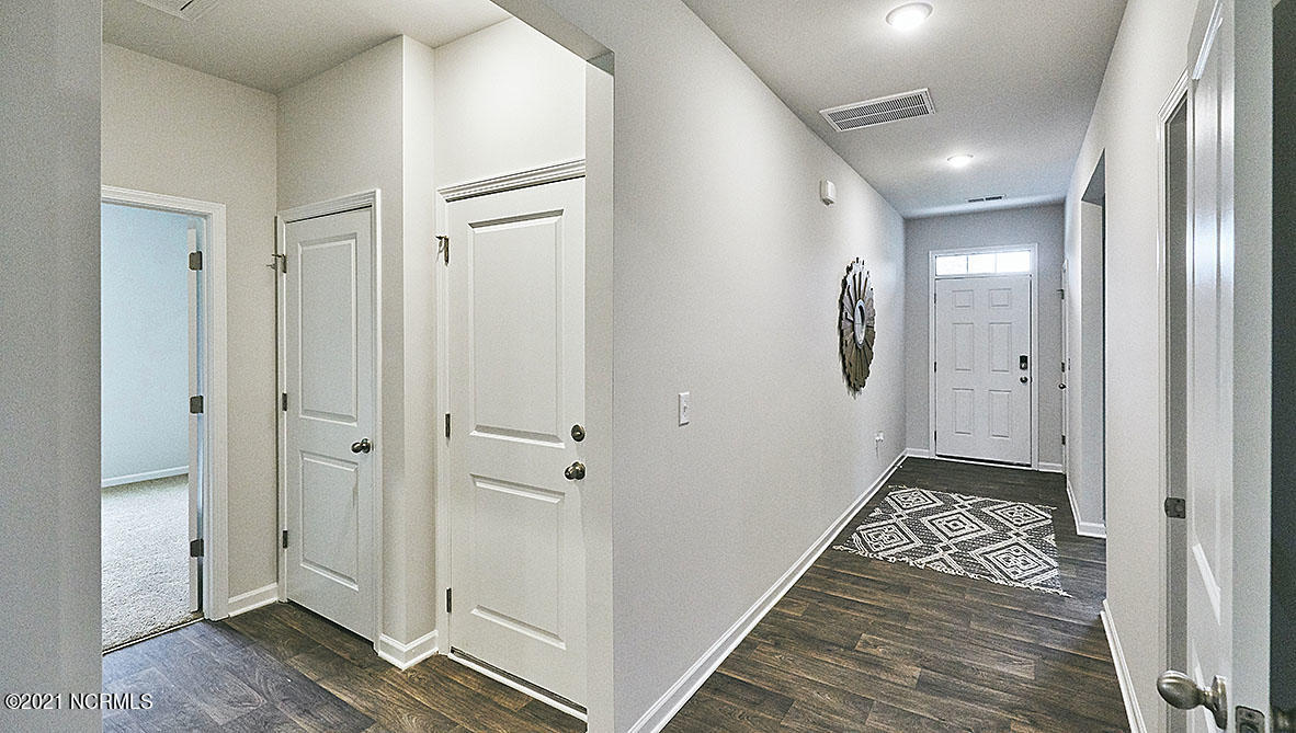 7616 Sand Pit Road Stantonsburg, NC 27883 - Photo 3 of 32 Cali_Express_White_Cabinets02