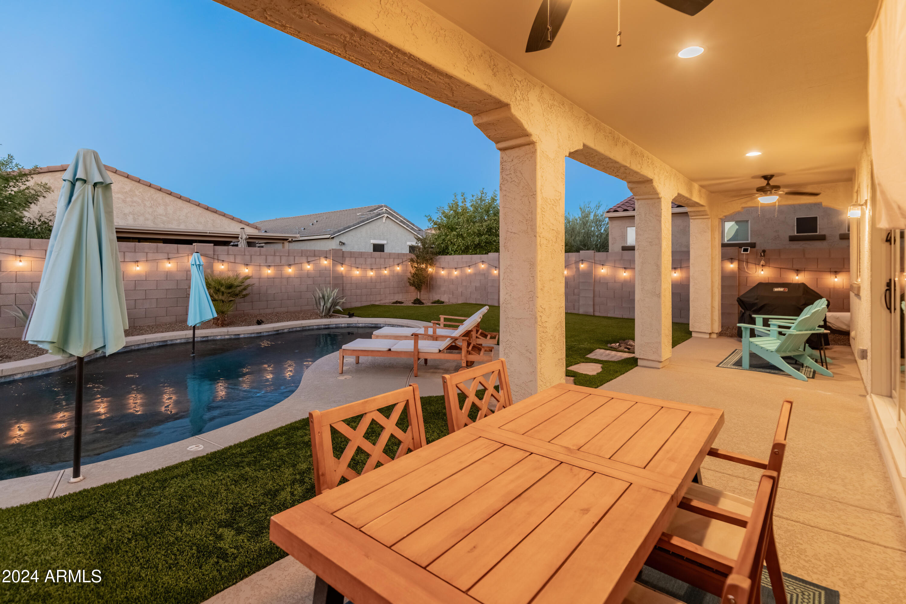 518 Balao Drive Phoenix, AZ 85085 - Photo 19 of 64 Exterior Dining Area