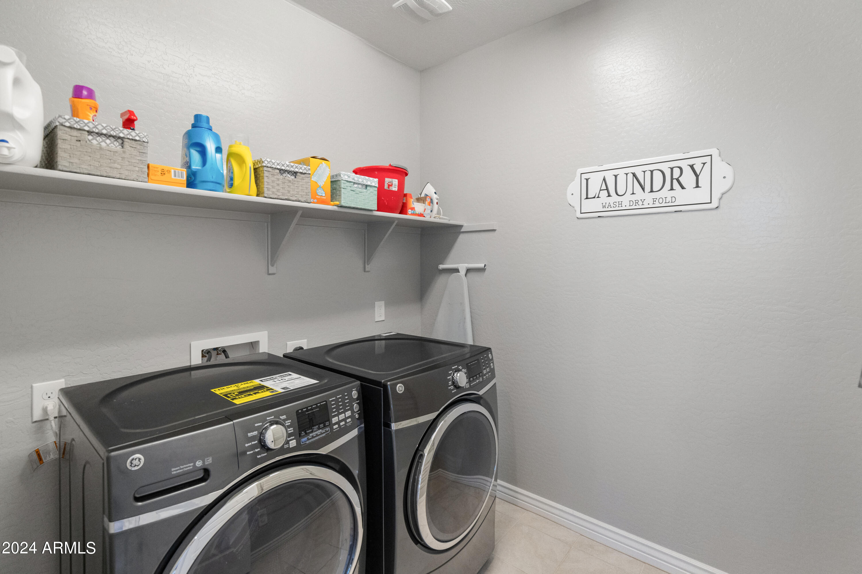 518 Balao Drive Phoenix, AZ 85085 - Photo 43 of 64 Laundry