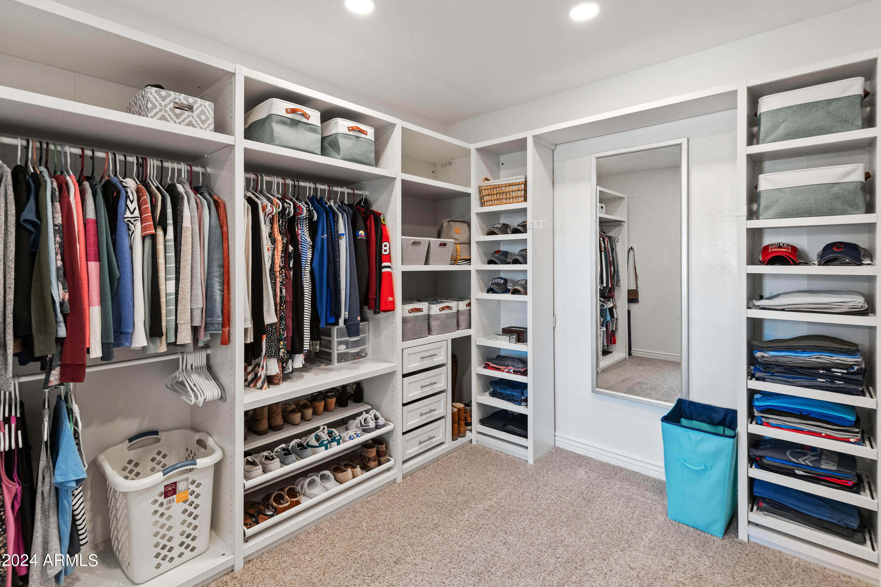 518 Balao Drive Phoenix, AZ 85085 - Photo 7 of 64 Walk In Closet