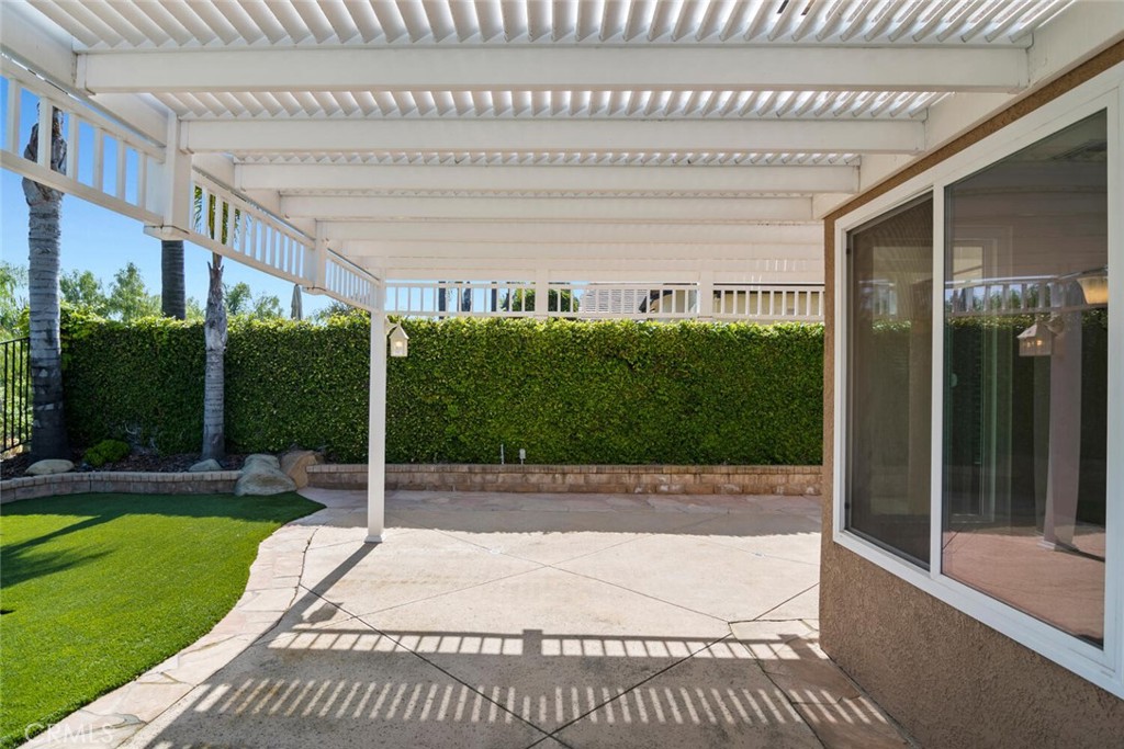 5149 Pesto Way Oak Park, CA 91377 - Photo 21 of 42 a view of a patio