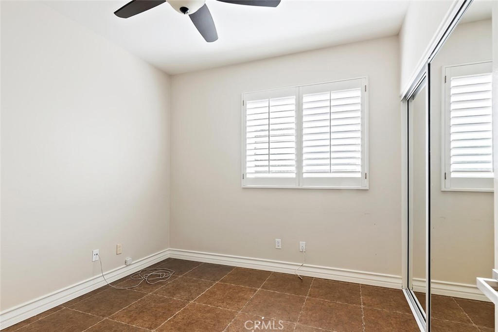 5149 Pesto Way Oak Park, CA 91377 - Photo 37 of 42 an empty room with a window