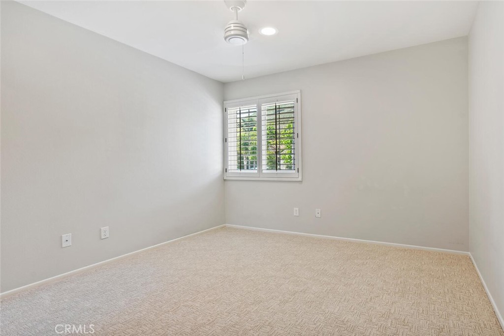 5149 Pesto Way Oak Park, CA 91377 - Photo 38 of 42 an empty room with a window