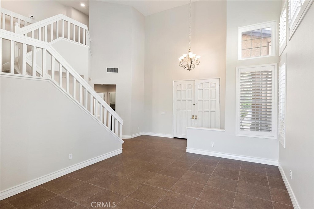 5149 Pesto Way Oak Park, CA 91377 - Photo 6 of 42 a view of an entryway with workspace
