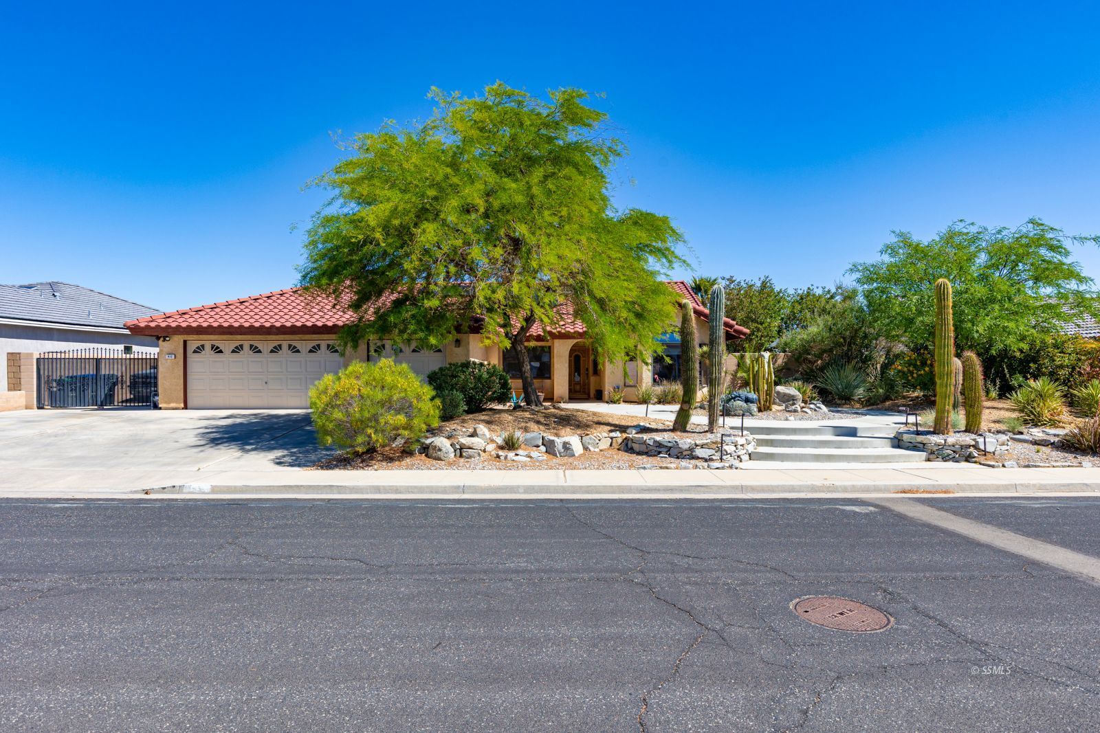412 West Cielo Avenue Ridgecrest, CA 93555 - Photo 1 of 50 Gallery Image 1
