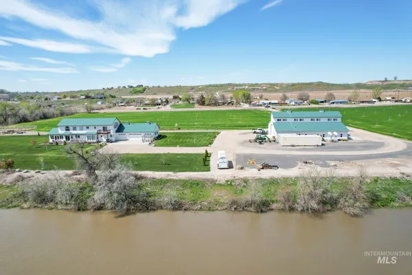 $2,170,000 | 4460 Highway 201, Ontario, OR 97914