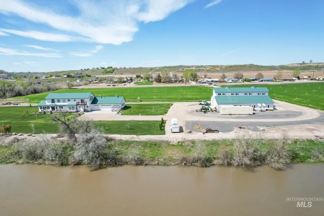 $2,200,000 | 4460 Highway 201, Ontario, OR 97914