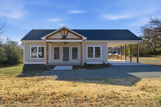 $209,000 | 503 Henry Street, Gretna, VA 24557