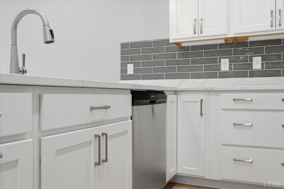 503 Henry Street Gretna, VA 24557 - Photo 11 of 37