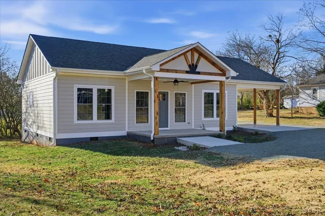 $209,000 | 503 Henry Street, Gretna, VA 24557