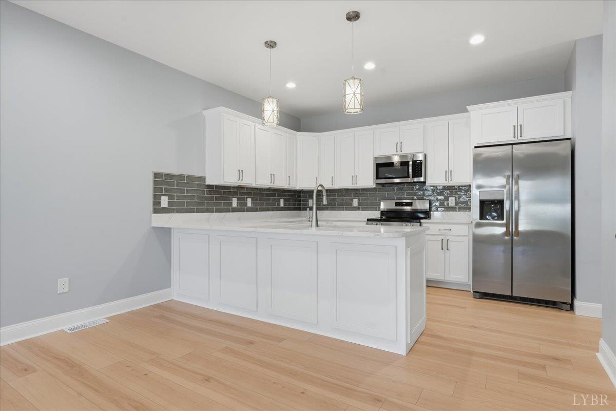 503 Henry Street Gretna, VA 24557 - Photo 8 of 37