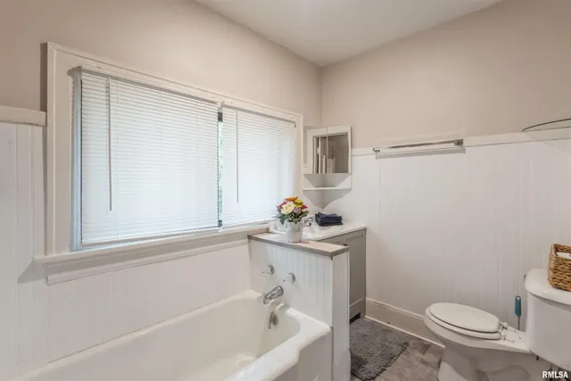 $189,999 | 507 6th Avenue, Fulton, IL 61252