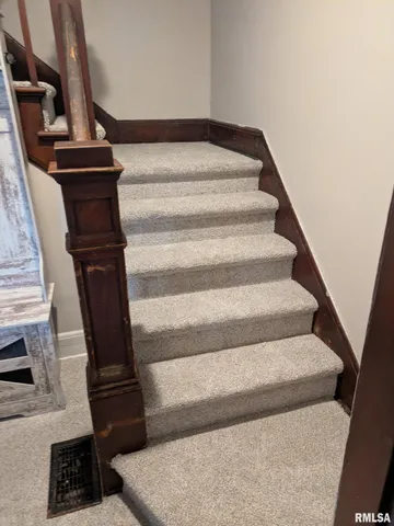 $189,999 | 507 6th Avenue, Fulton, IL 61252