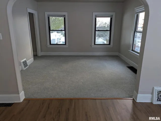 $189,999 | 507 6th Avenue, Fulton, IL 61252