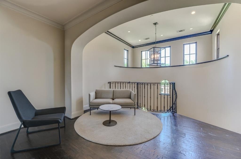 4120 Cochran Chapel Road Dallas, TX 75220 - Photo 20 of 39 a living room with furniture