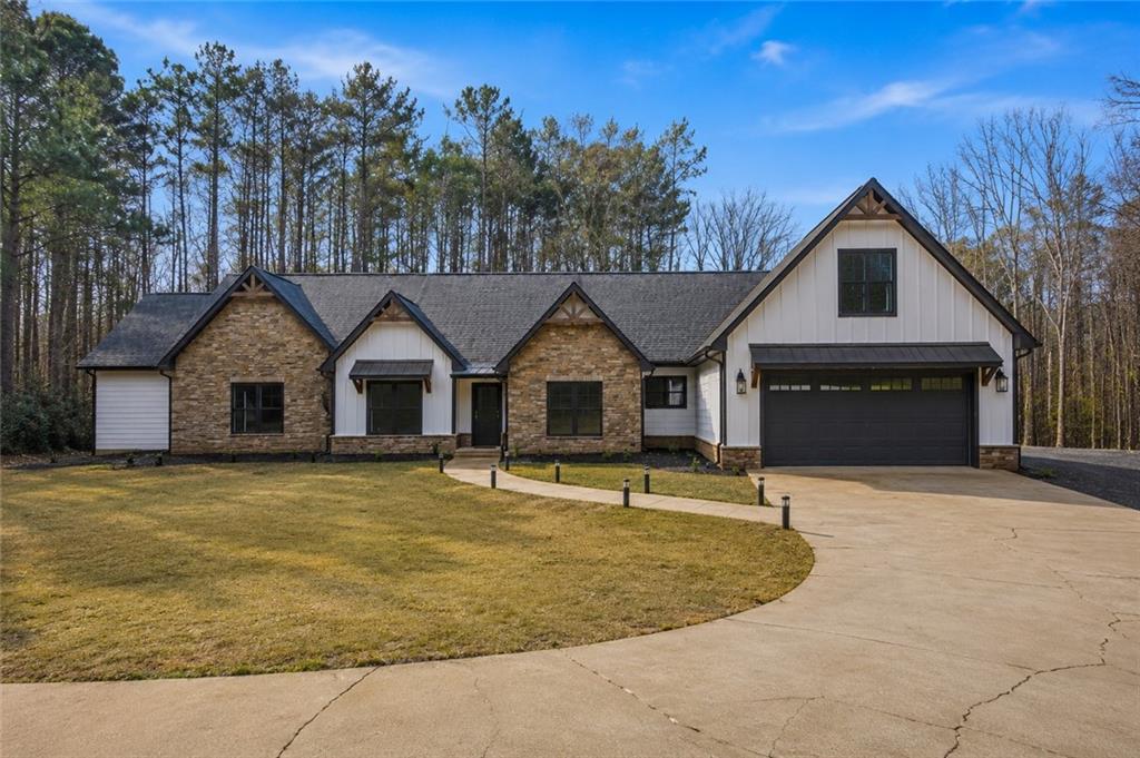 635 Colbert Road Dallas, GA 30132 - Photo 2 of 44