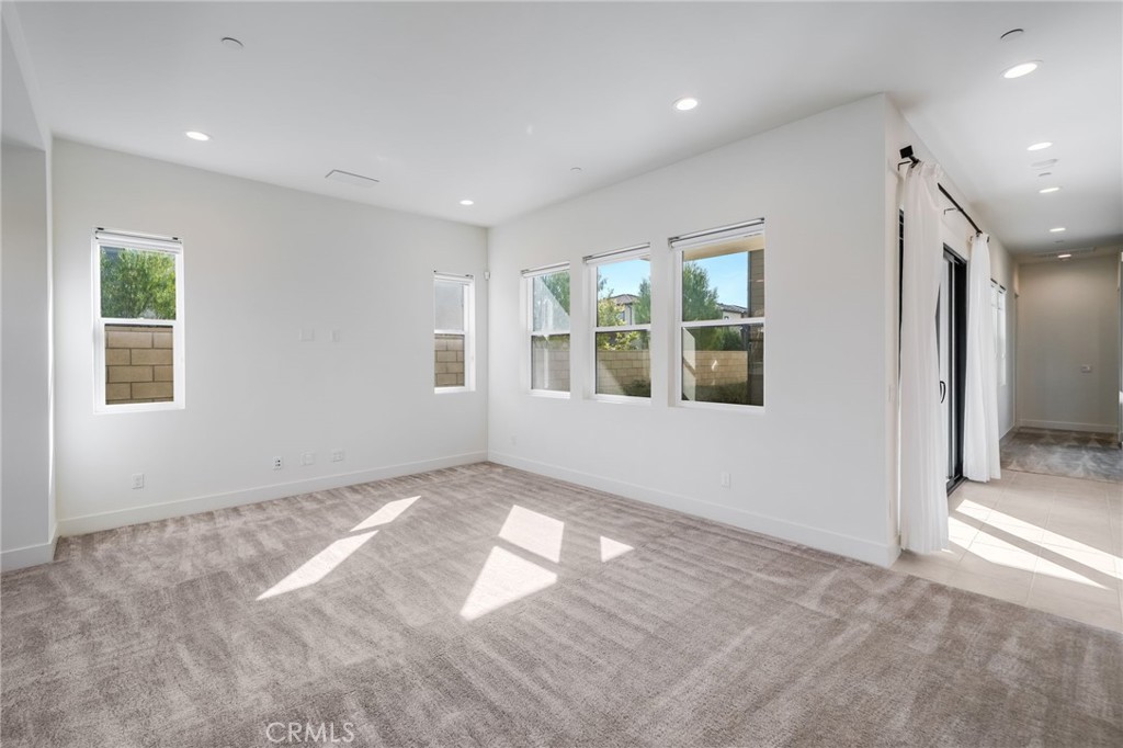 106 Draw Irvine, CA 92618 - Photo 5 of 40
