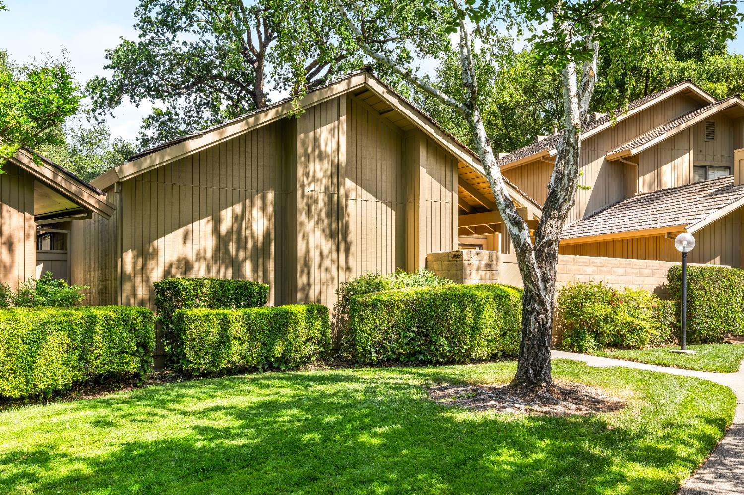 2188 Promontory Point Lane Gold River, CA 95670 - Photo 2 of 45