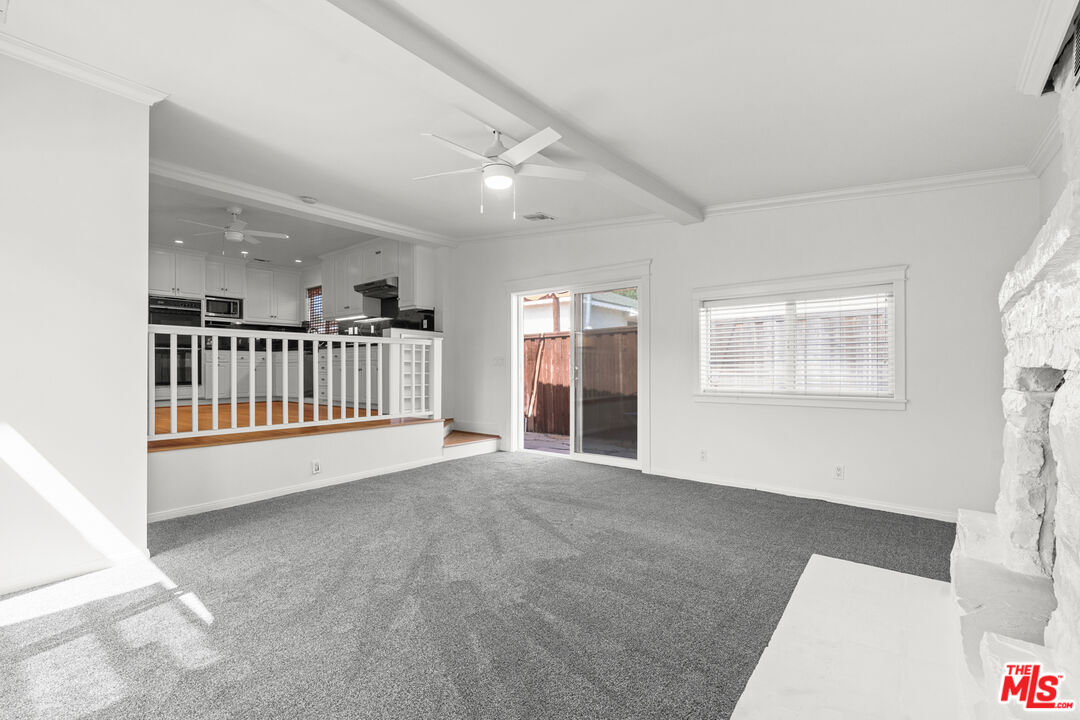 4352 Globe Avenue Culver City, CA 90230 - Photo 11 of 30 a view of an empty room with a window