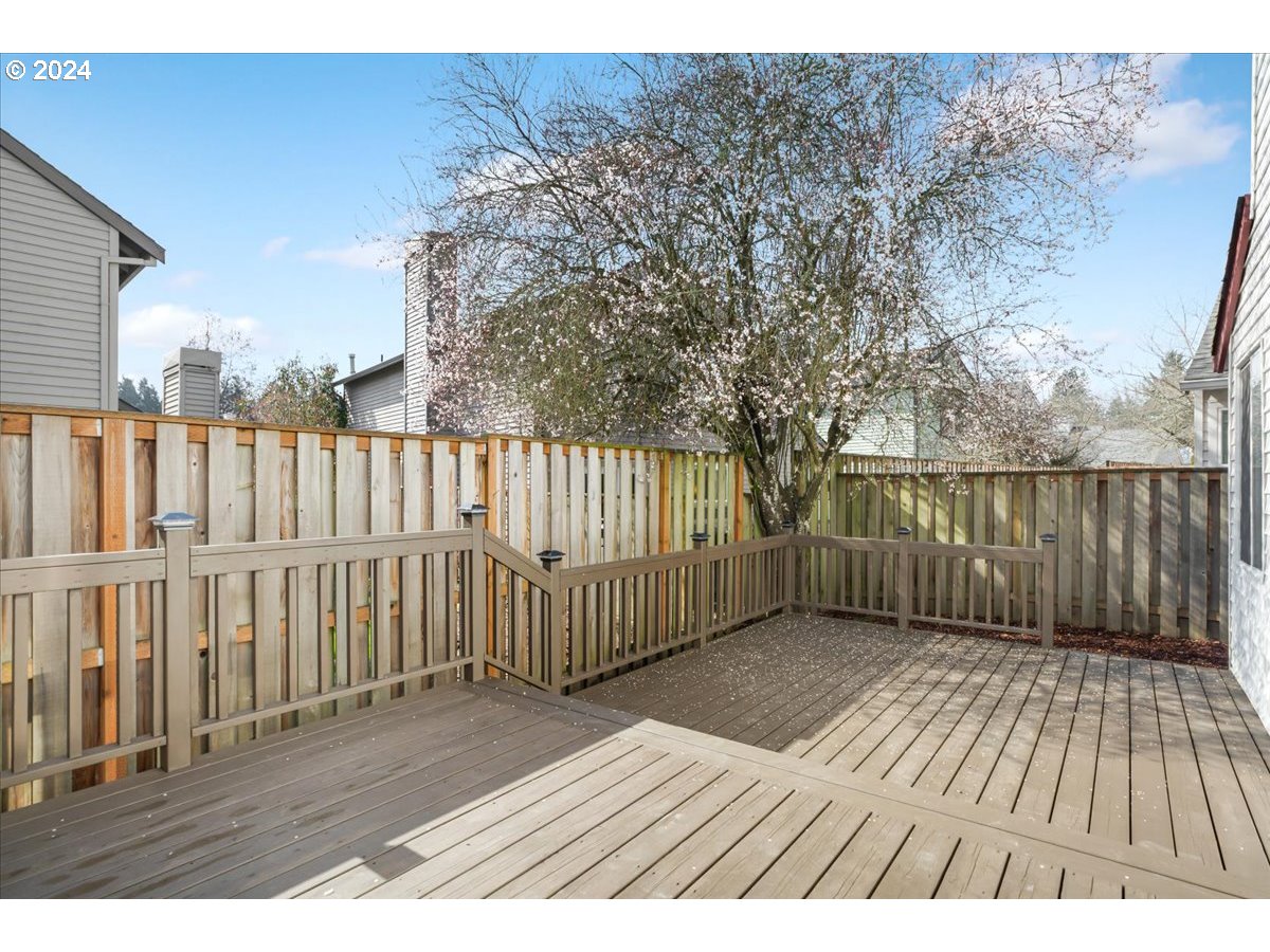 10570 Southwest Windsor Court Portland, OR 97223 - Photo 35 of 35 a view of wooden deck