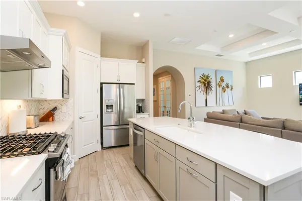 $14,000 | 9716 Everglades Boulevard North, Naples, FL 34120