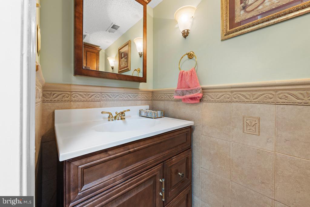 132 Peter Road Manahawkin, NJ 08050 - Photo 18 of 55 Gallery Image 18