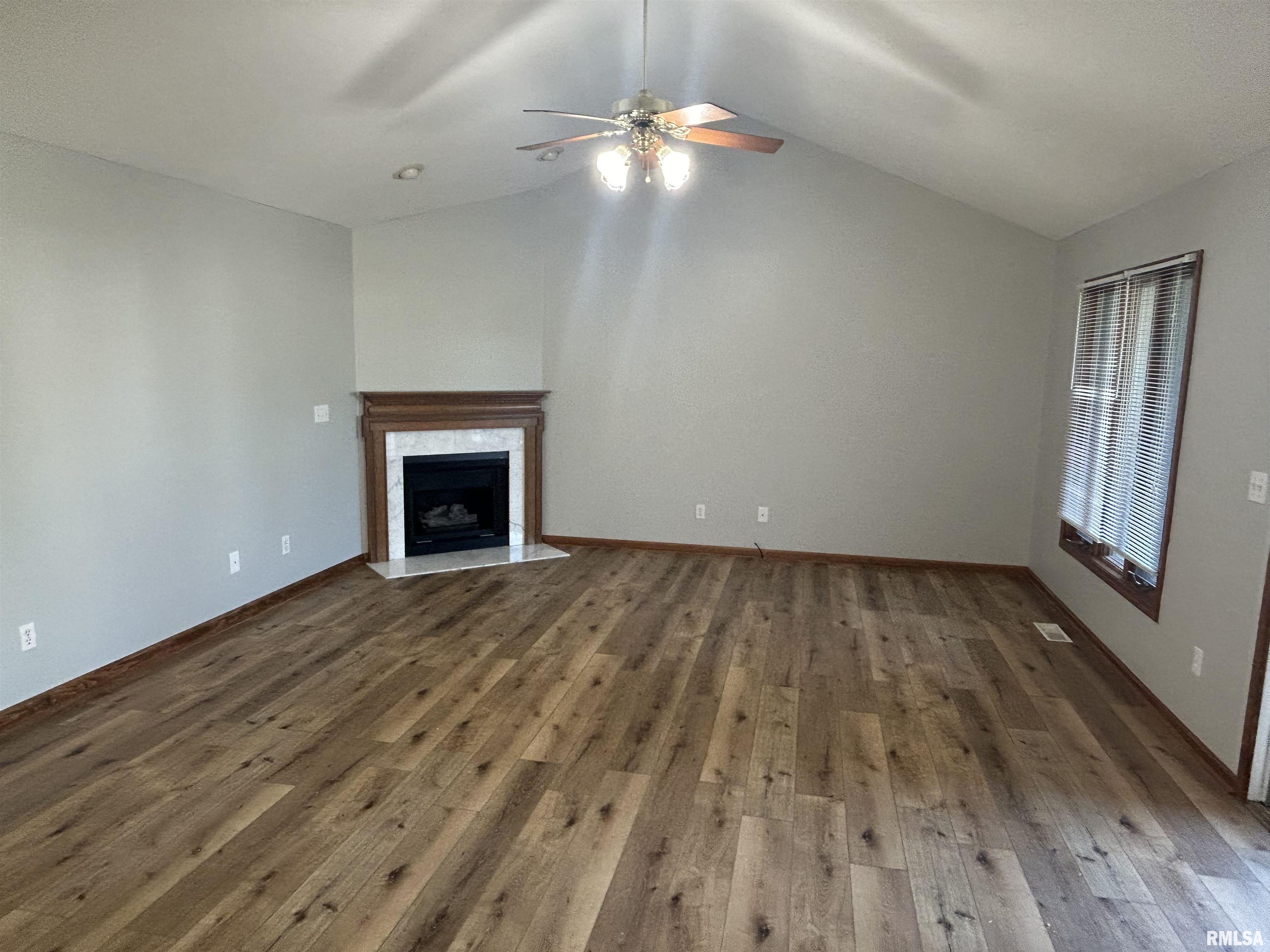 2304 Cormorant Drive Springfield, IL 62711 - Photo 5 of 17