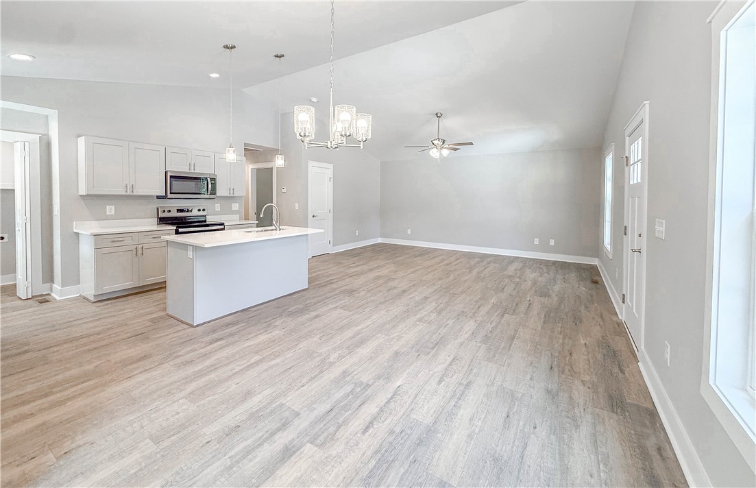 505 South Oak Street Seneca, SC 29678 - Photo 18 of 40