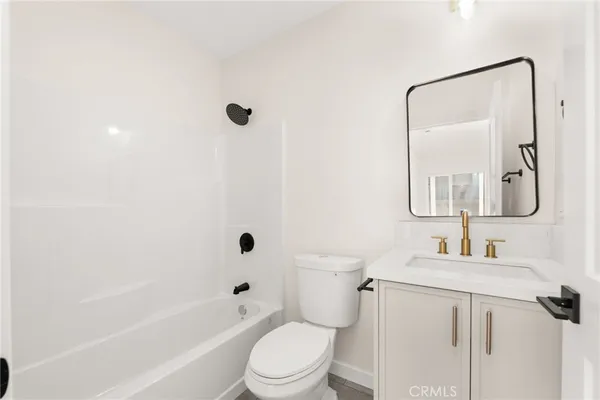 $1,525,000 | 2155 Euclid Avenue, Long Beach, CA 90815