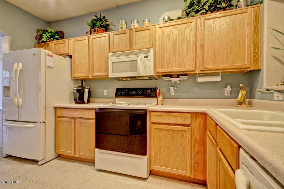 13010 West Charter Oak Road El Mirage, AZ 85335 - Photo 8 of 24 Kitchen