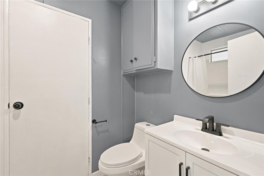 4000 Pierce Street, Unit 239 Riverside, CA 92505 - Photo 26 of 36 central bath