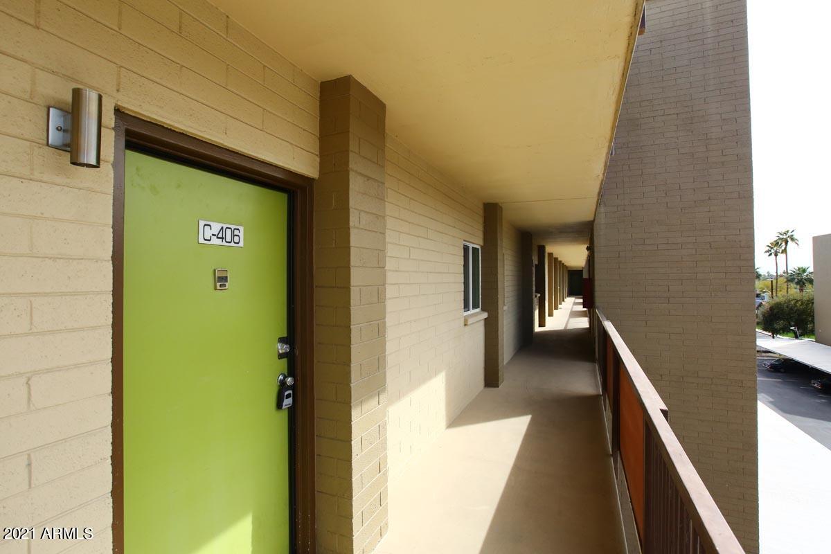 353 East Thomas Road, Unit C406 Phoenix, AZ 85012 - Photo 2 of 31 Entry