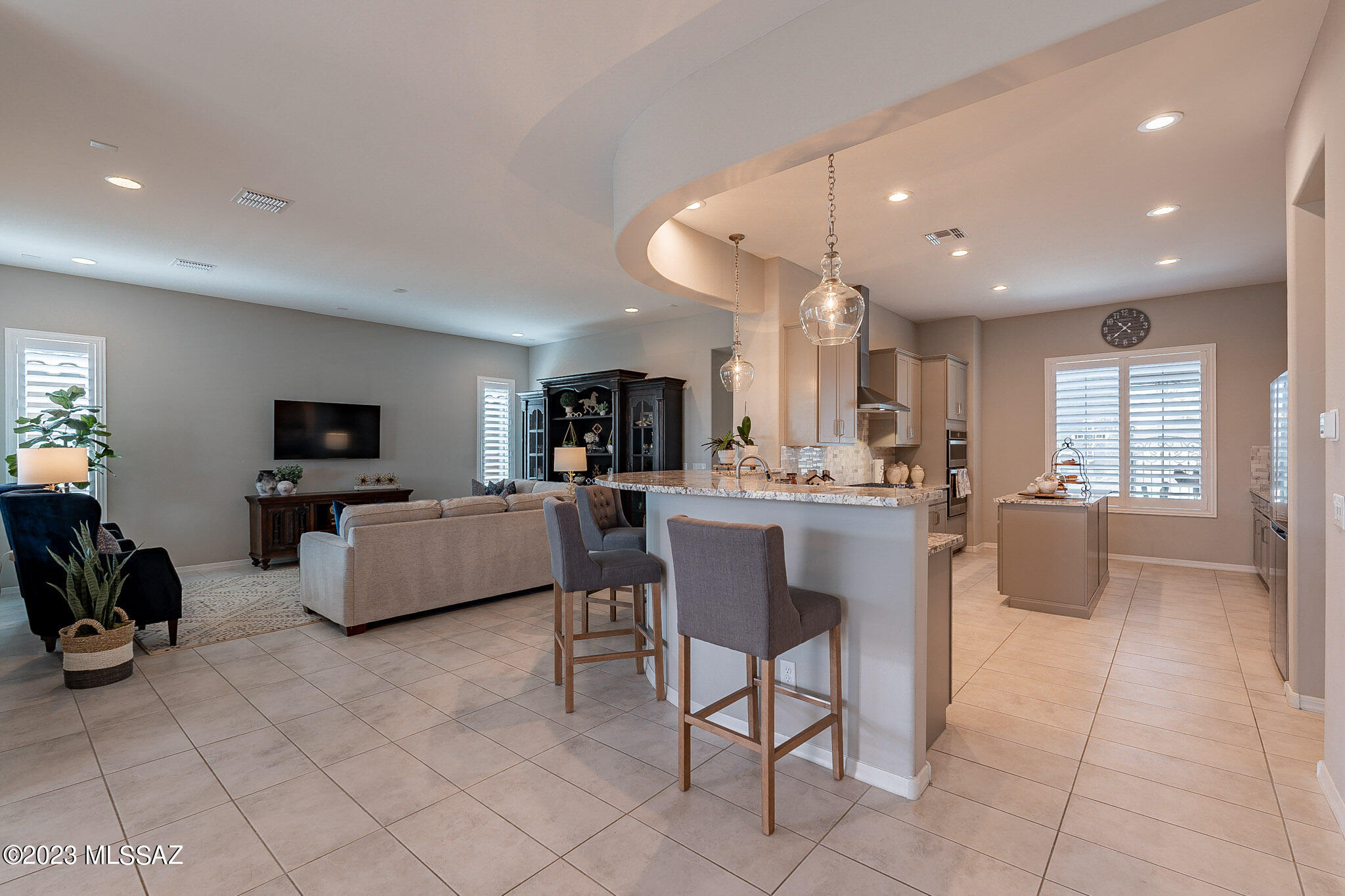 669 East Romsdalen Road Tucson, AZ 85755 - Photo 4 of 49