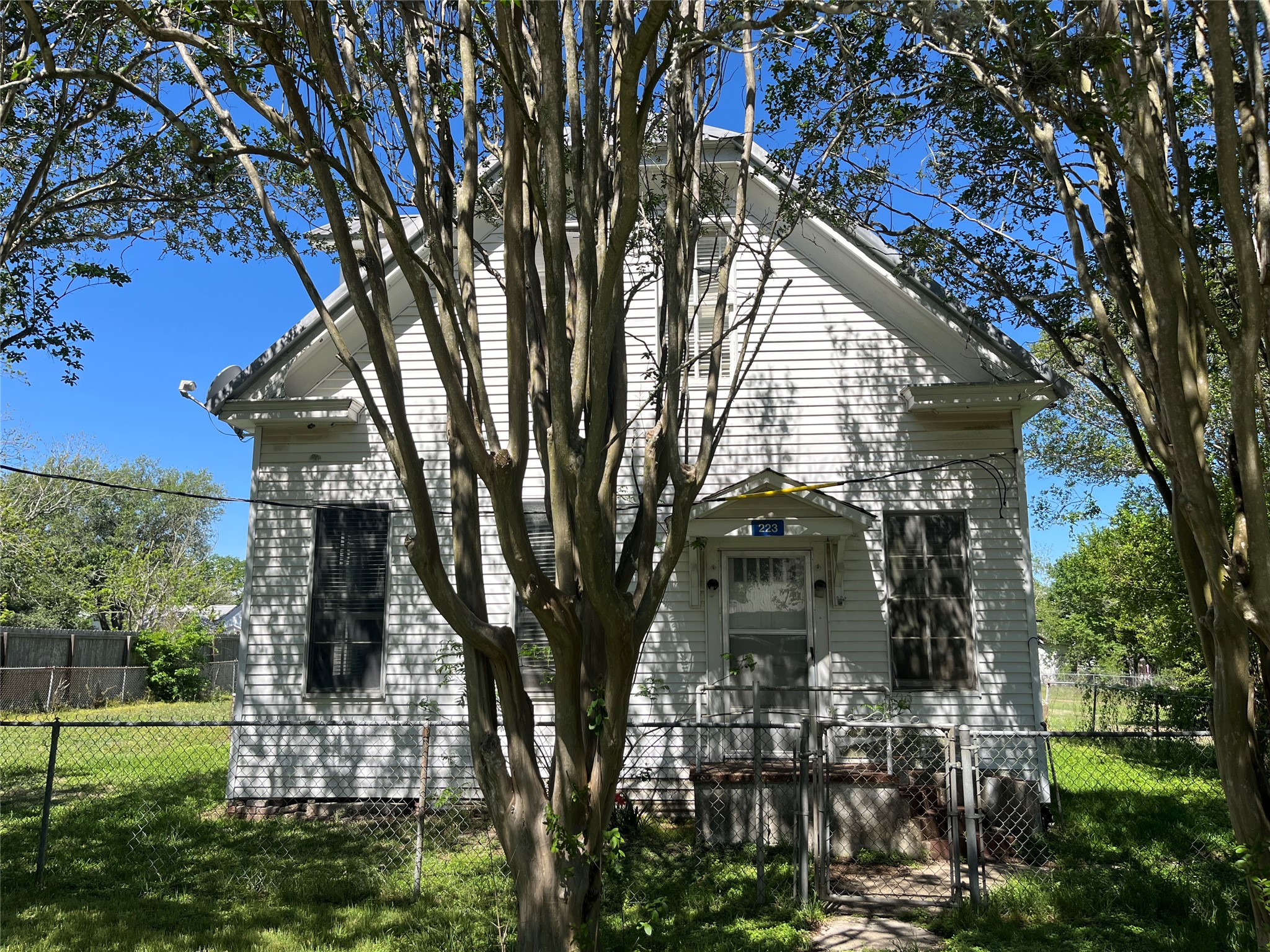 223 Walnut Street New Ulm, TX 78950 - Photo 6 of 19