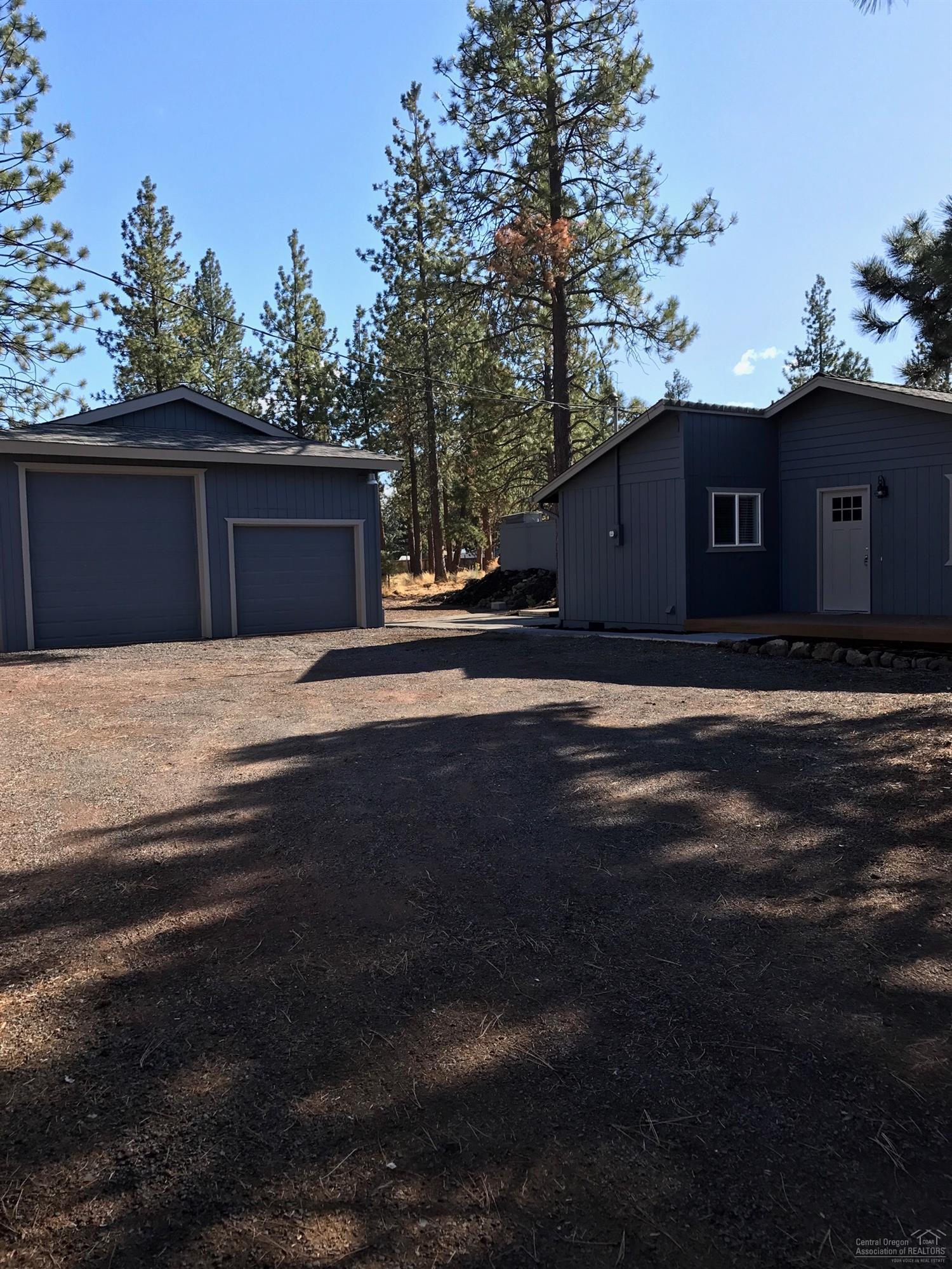 19579 Apache Road Bend, OR 97702 - Photo 18 of 24 Additional Photo
