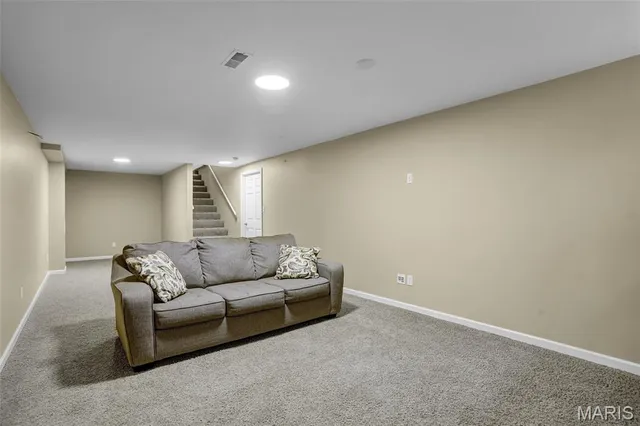 $289,900 | 404 Roberta Street, New Haven, MO 63068