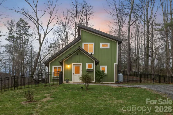 $639,000 | 14 Sunny Hollow Lane, Fairview, NC 28730