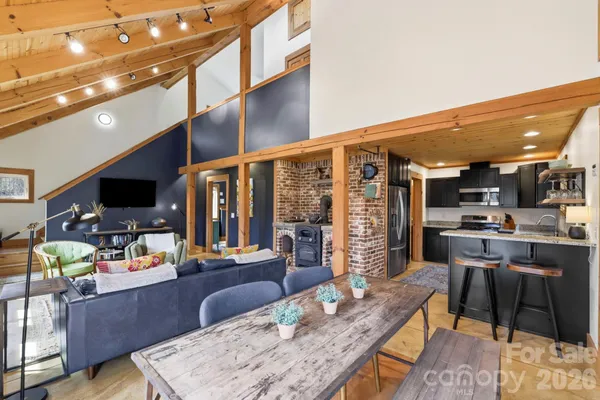 $639,000 | 14 Sunny Hollow Lane, Fairview, NC 28730