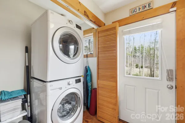 $639,000 | 14 Sunny Hollow Lane, Fairview, NC 28730