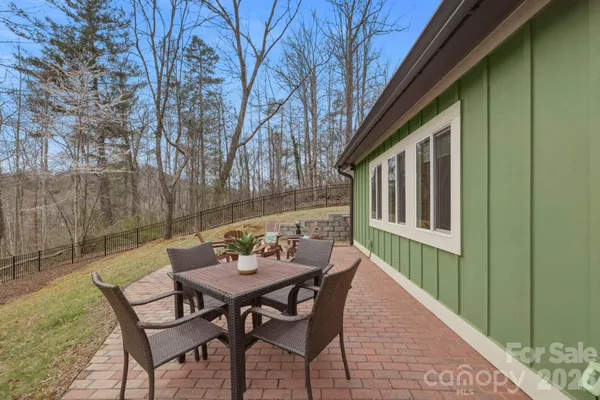 $639,000 | 14 Sunny Hollow Lane, Fairview, NC 28730