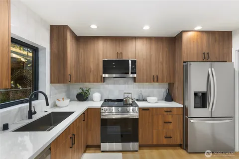 $775,000 | 8823 Dibble Avenue Northwest, Seattle, WA 98117