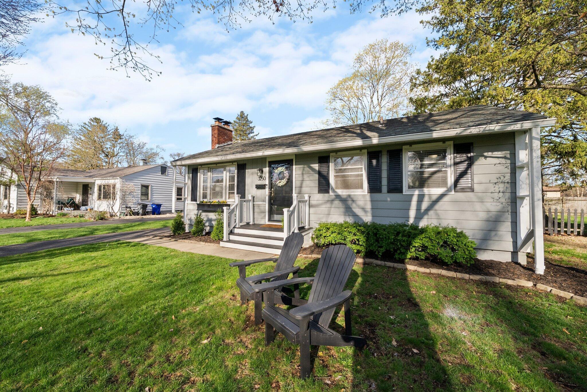 3250 Mountview Road Columbus, OH 43221 - Photo 3 of 37 DSC02025