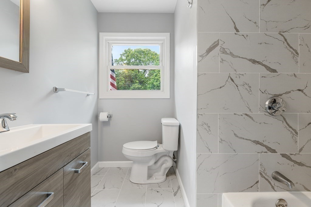 29 Riley Road Northborough, MA 01532 - Photo 10 of 24 Gallery Image 10